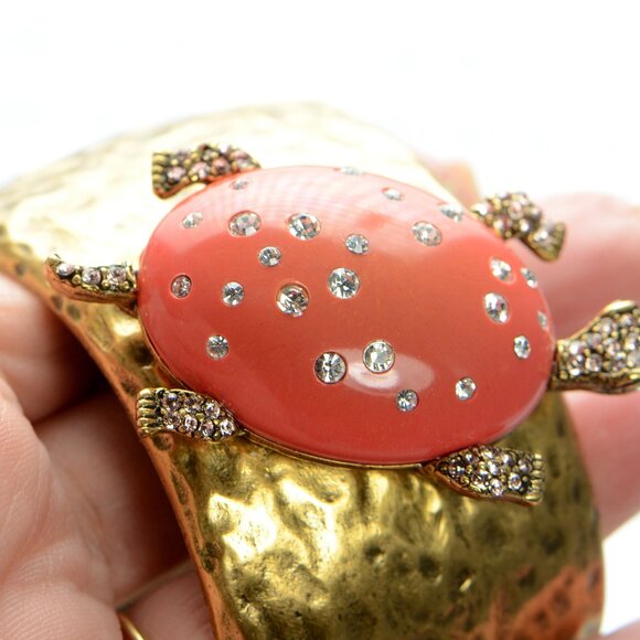 Vintage Oscar de la Renta Crystal & Coral Cabochon Hammered Turtle Bracelet - Picture 11 of 11